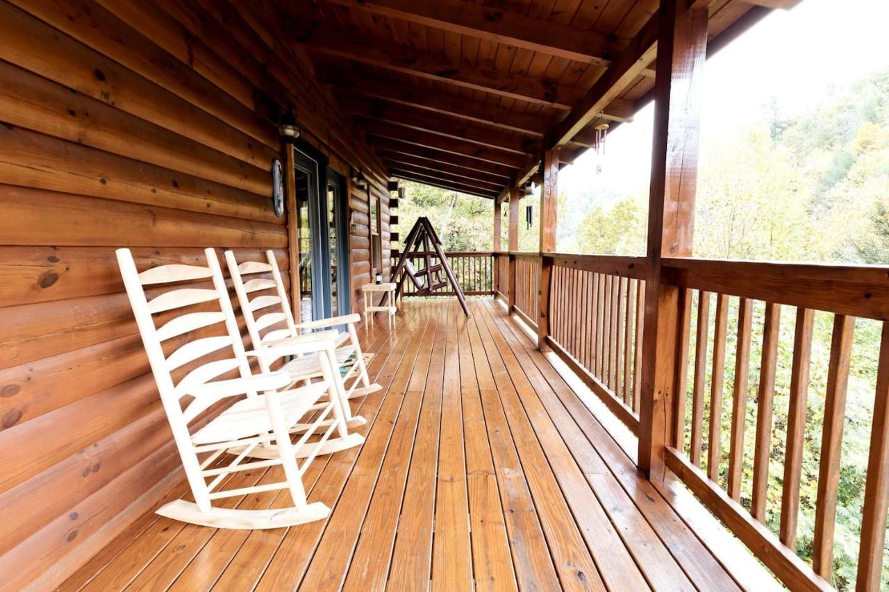 Smoky Mtn Hideaway - Cabin W/ Hot Tub & Pool Table Villa Sevierville Exterior foto