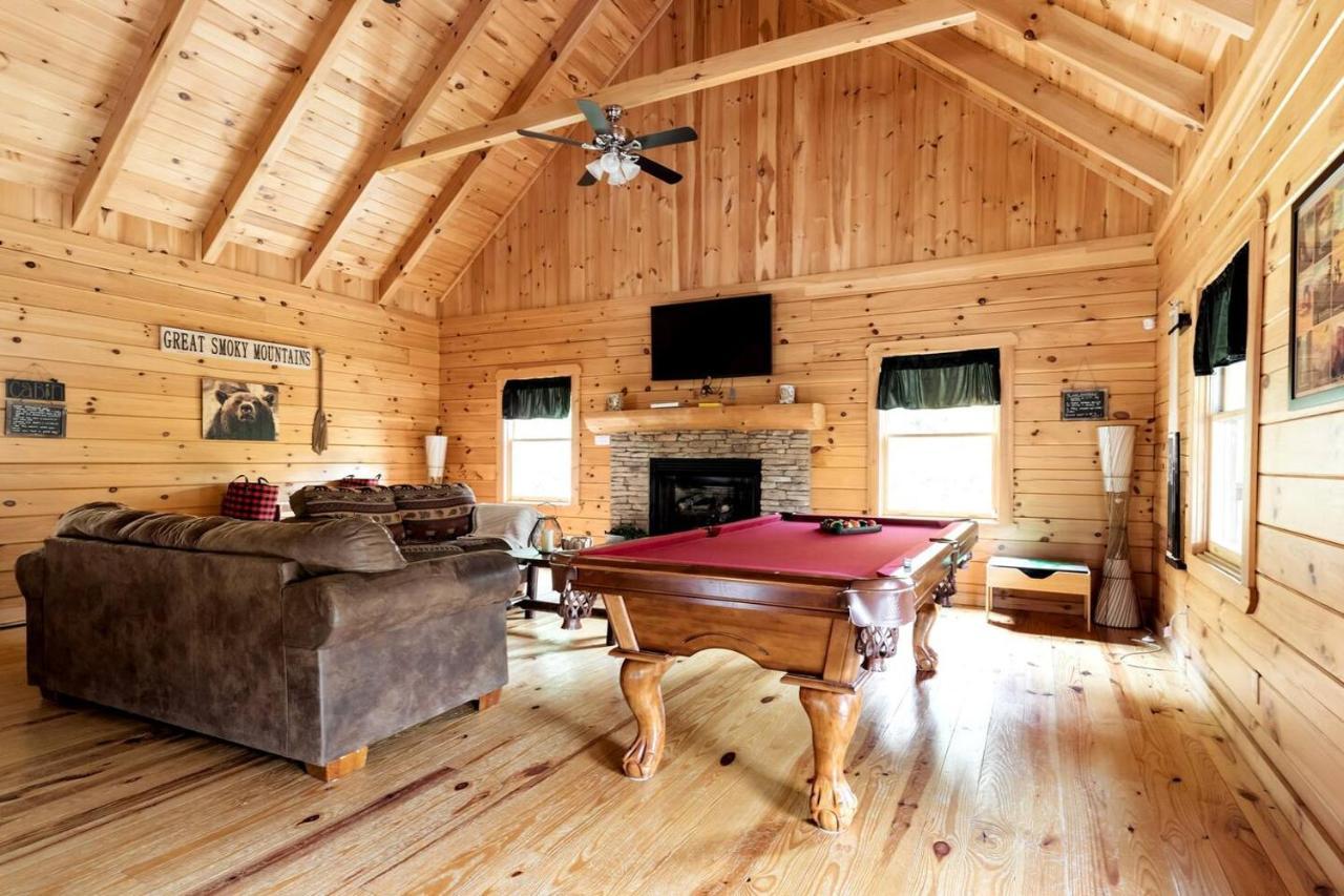 Smoky Mtn Hideaway - Cabin W/ Hot Tub & Pool Table Villa Sevierville Exterior foto